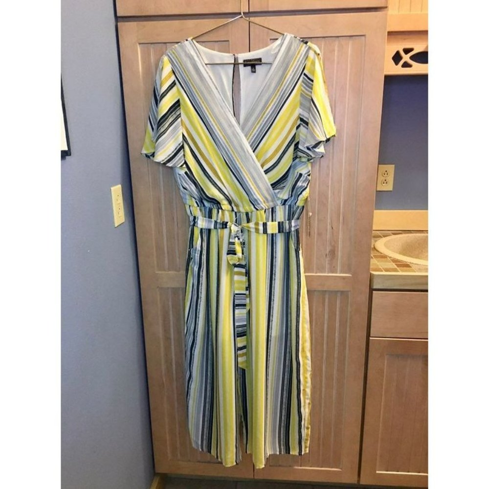 Luxology Cropped Jump Suit With Pockets Size 1X NEW